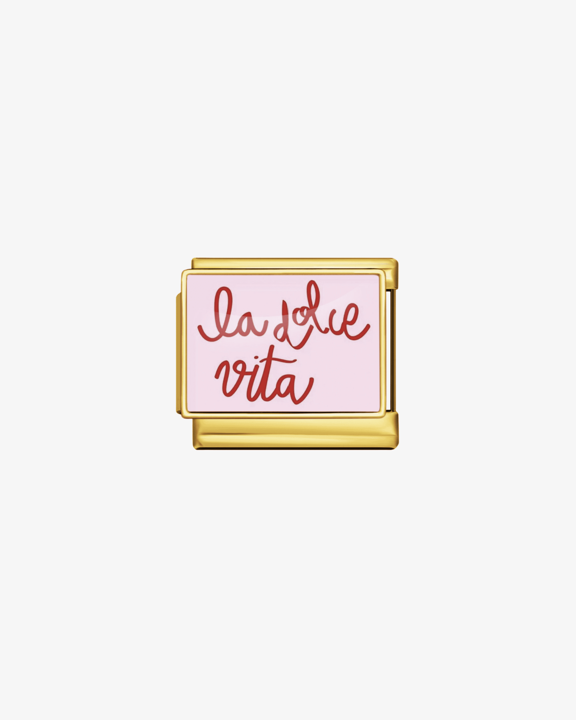Charm dorado de acero inoxidable personalizable, compatible con pulseras italianas tipo Nomination. Diseño elegante, ideal para crear combinaciones únicas y expresar tu estilo personal. Charms con frases. Charms en italiano. Charms italia. Charms girlie. Charms rosas.