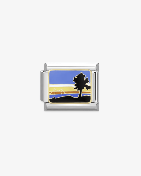 Charm plateado de acero inoxidable personalizable, compatible con pulseras italianas tipo Nomination. Diseño elegante, ideal para crear combinaciones únicas y expresar tu estilo personal. Charms con dibujo atardecer.


