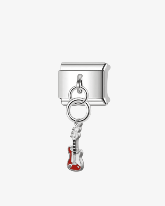 Charm plateado de acero inoxidable personalizable, compatible con pulseras italianas tipo Nomination. Diseño elegante, ideal para crear combinaciones únicas y expresar tu estilo personal. Charms colgantes. Charms guitarras.
